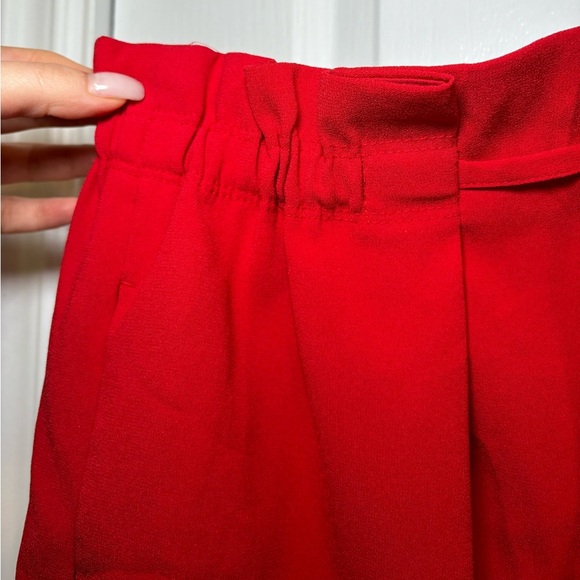 Babaton Aritzoa - Tropical Summery Comfy Women's Red Shorts in Size M - Picture 7 of 8